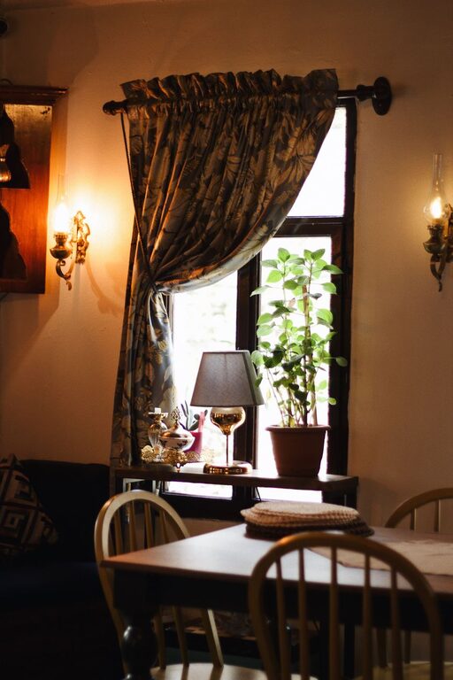 Tips for Creating a Cosy and Inviting Living Room Space